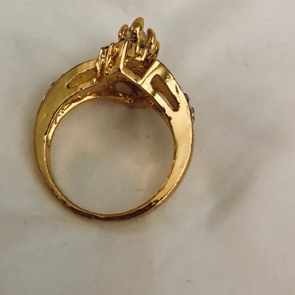 Ring - Picture 2 of 2